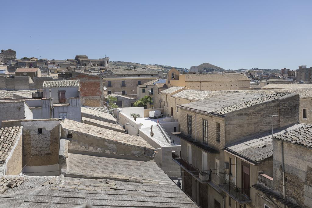 Beatus Suites And Rooms B&B Canicattì Εξωτερικό φωτογραφία